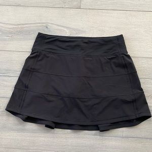 Lululemon Pace Rival Mid-Rise Skirt
Long 15”